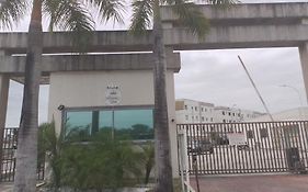 Apartamento completo a 8 min da praia